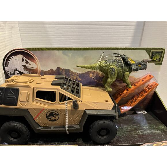 Jurassic World Mission Mayhem Truck & Dinosaur Action Figure Toy Set - Picture 6 of 8